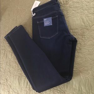 Universal Thread Size 6 Fair Trade High Rise Jeans